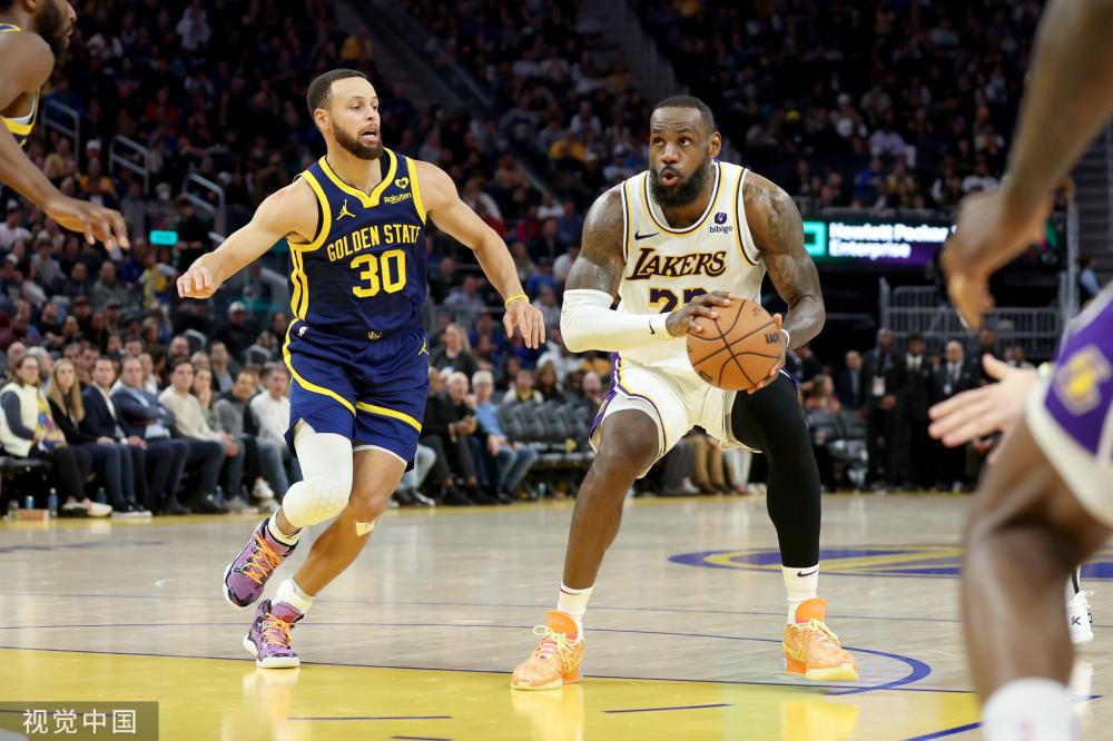 右后卫的防 右后卫的防