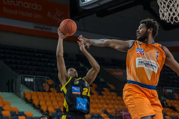 高效表现 高效表现