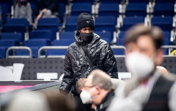 孤军奋战 孤军奋战